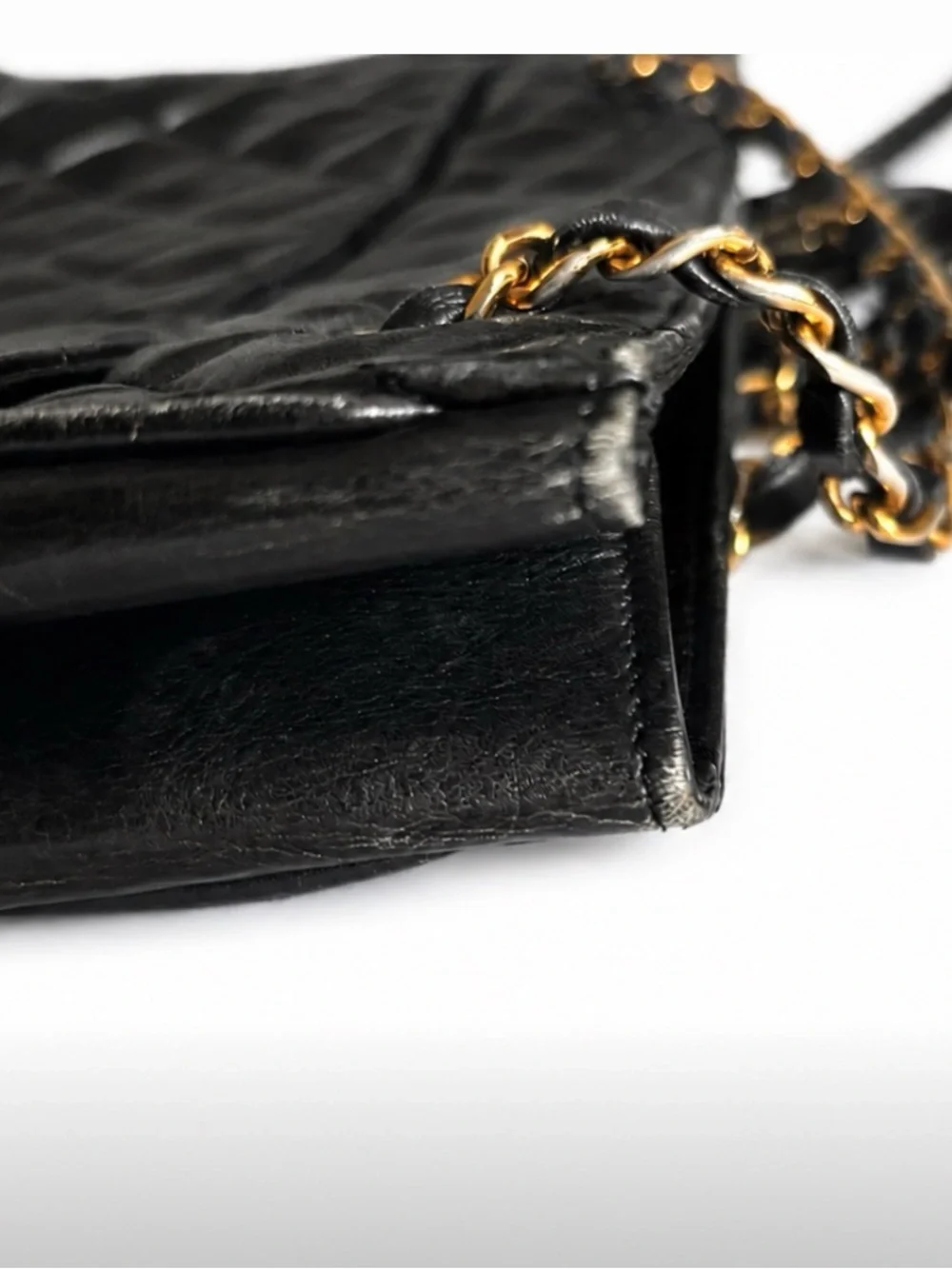 Vintage 80’s Chanel lambskin tote bag CC Charm, gold chain.